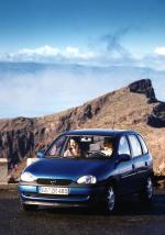 Opel Corsa Swing 5-Door 1997 года